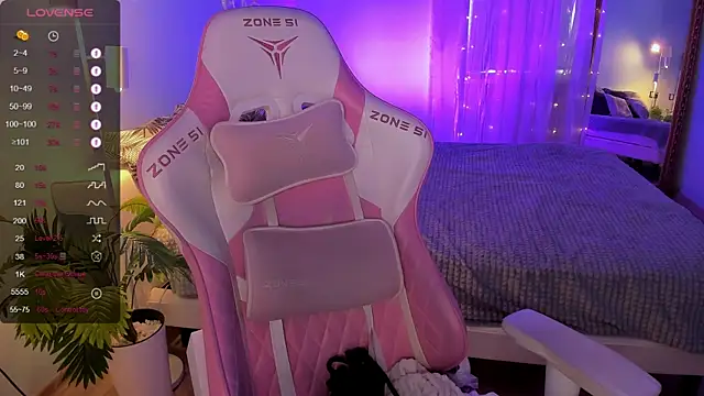 AnyaTaylor_: онлайн-секс-чат