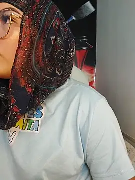 Elinaax Chat XXX live