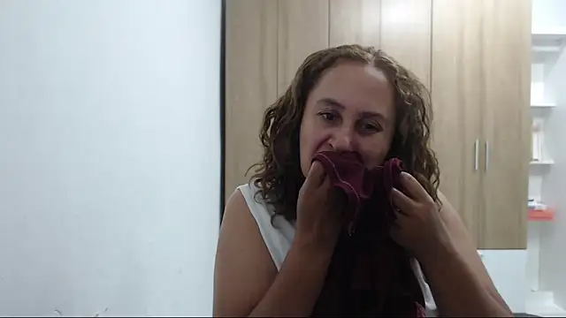 RoxanaLove9: απευθείας συνομιλία ΧΧΧ