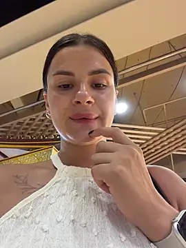 MiraReach Adlı Modelin Web Kamerası Şovu