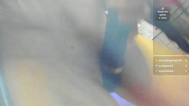 Kira_Adler élő XXX-chatje