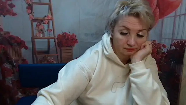 RenataDaster élő XXX-chatje