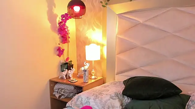 DannyRouds élő XXX-chatje