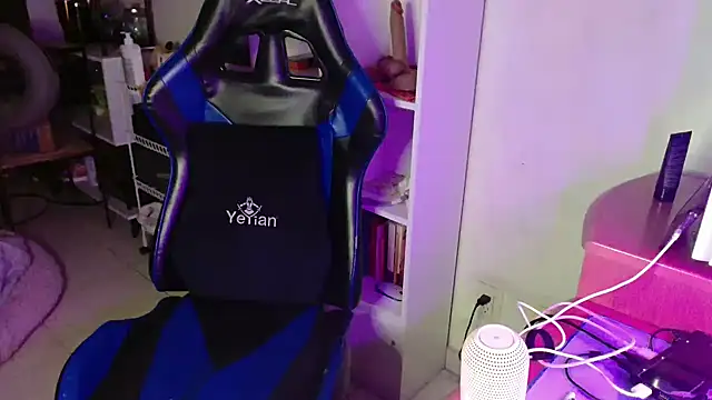 SmokyDee's Live XXX Chat