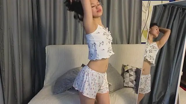 Онлайн чат XXX moco_choco