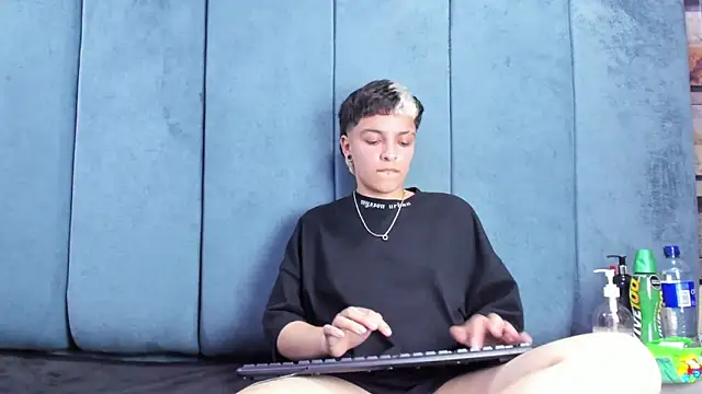 Megan_Thompson_'s Live XXX Chat