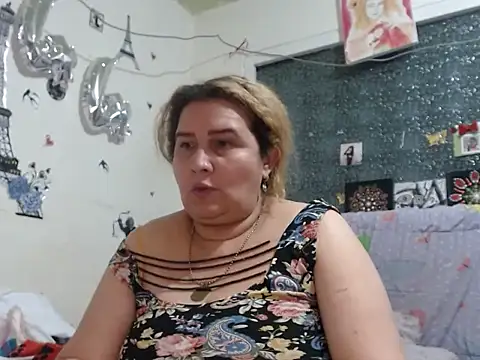 Perla1981--のライブXXXチャット