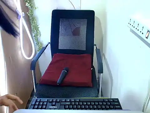 Sexy_clever18xx webkamerás műsora