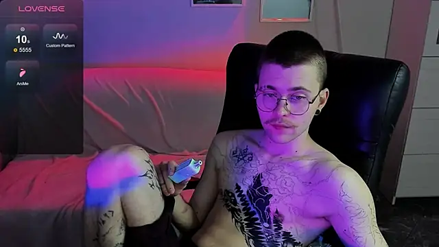 Thomas_Norton Live XXX-chat