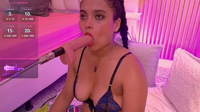 ValeriaJolie's Live XXX Chat