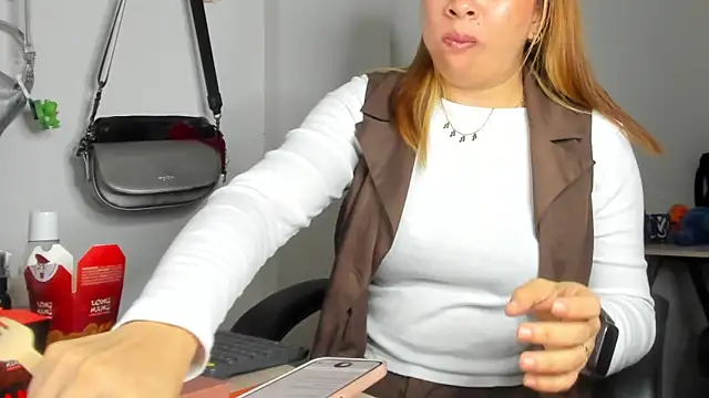 alma_fenix: απευθείας συνομιλία ΧΧΧ