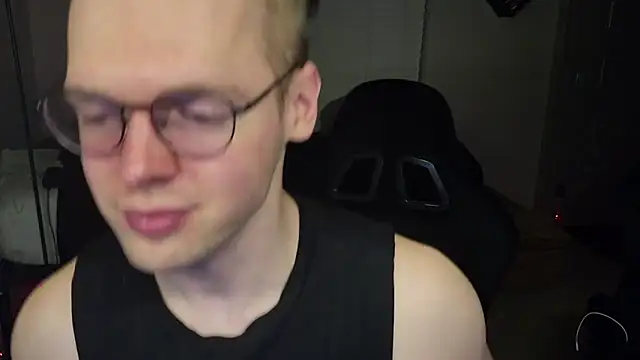 Pokazy przed kamerką – doloresman