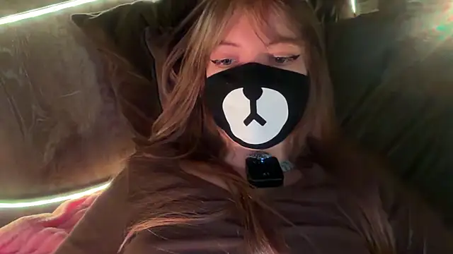 Czat XXX na żywo – Tvoy_Medvezhenok