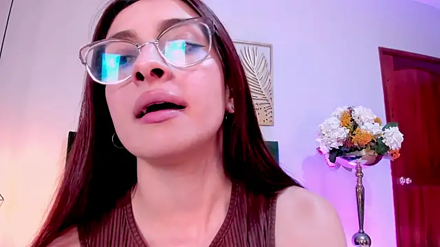 AndraCyruss Live XXX-Chat