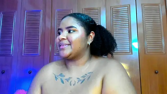 Živý XXX chat RavenBelmont