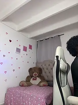 LiaaMoretzz's Live XXX Chat