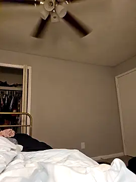 oliviaprettypussy – Naživo XXX chat