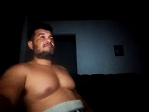 tarra122 লাইভ XXX চ্যাট