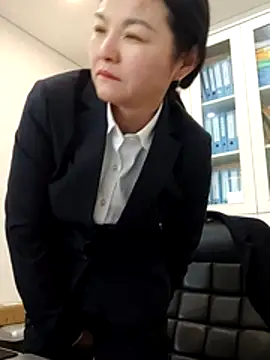 WHUANUOZANYTO – Naživo XXX chat