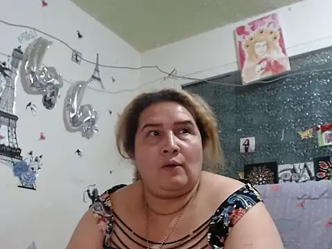 Chatroom XXX en direct de Perla1981--