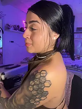 lucianaroy 라이브 XXX 채팅