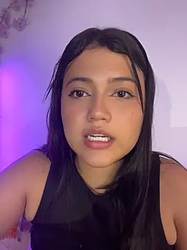 แชท XXX สดของ alisson_carolina73