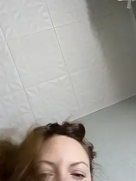 KattyLuuu's Live Chat Room