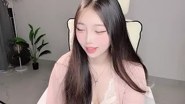 Yukiy8877's Live XXX Chat