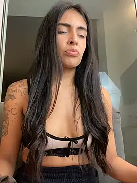 Онлайн чат XXX DaphneUwu