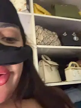 Noha-Sexy Chat XXX in diretta