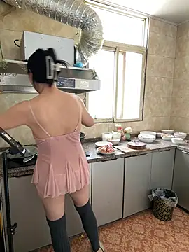 xiiuuff18 Chat XXX in diretta