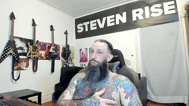 StevenRiseNYC Show in webcam