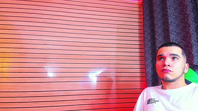 TheBatMansion – Naživo XXX chat