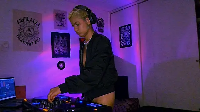 alex_one888 – Live XXX-chat