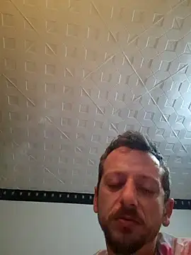 Show modela raducori na web-kameri