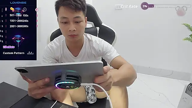 Naughty___asian: онлайн-секс-чат