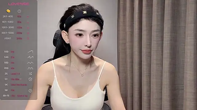 kiki-12 Chat XXX in diretta