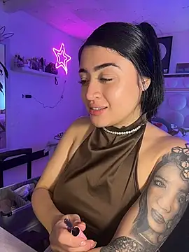 lucianaroy Live XXX-chat