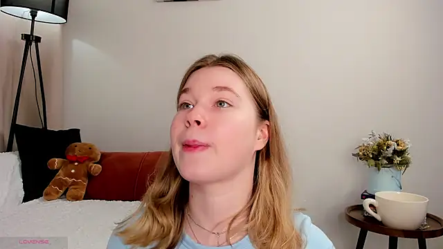 MaraaSwan's Live XXX Chat