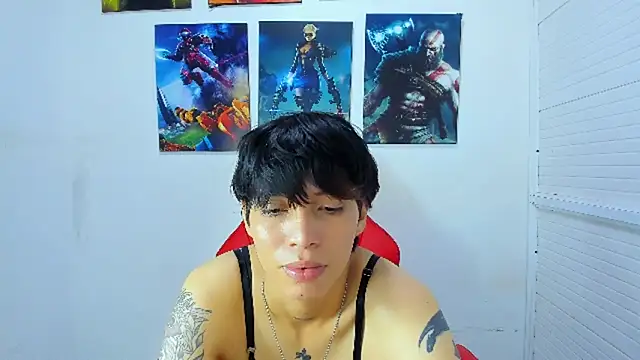 ivyheat3's Live XXX Chat