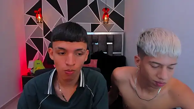 Juan_Nd_Steven 现场XXX聊天