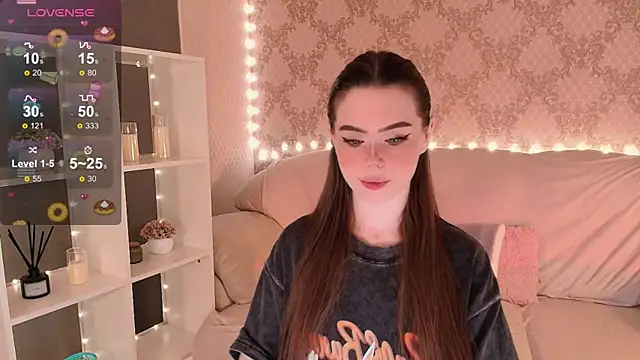 HolyMiaxのウェブカメラショー