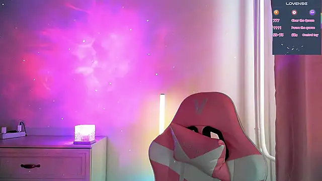 eskatmi's Live XXX Chat