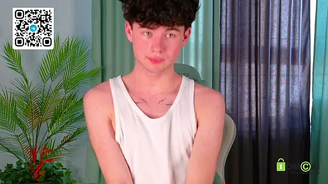 moon_Gloww Adlı Modelin Web Kamerası Şovu