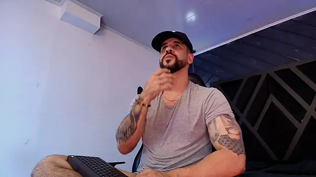 Petesevans – Naživo XXX chat