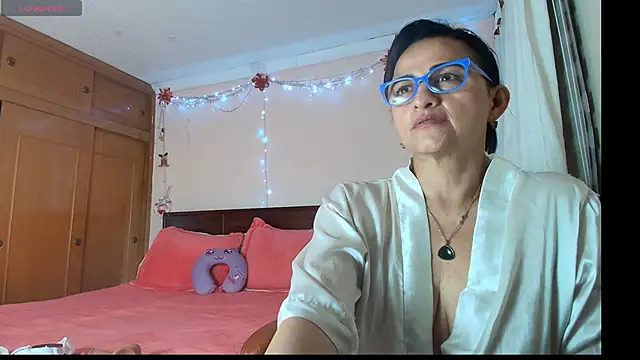 ISABEEL_SOFIA01's Live XXX Chat