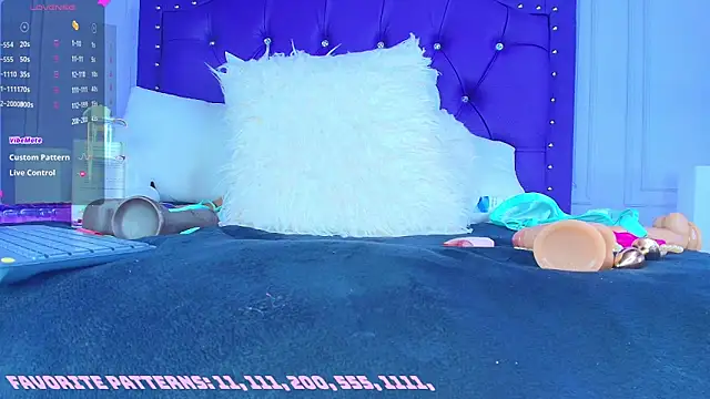 Chat +18 de sarah_banks1 ao vivo