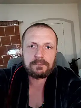 Show de Lou666Cifer na webcam