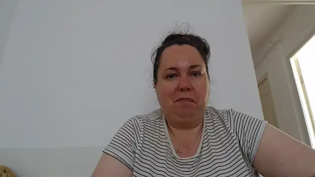 WendyRhoades Adlı Modelin Canlı XXX Sohbeti