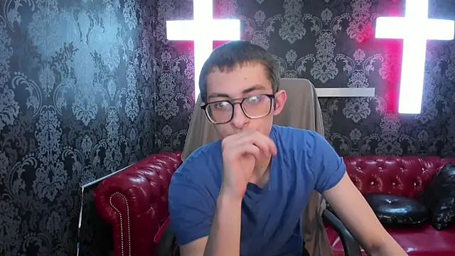 RonBevs Live XXX-Chat